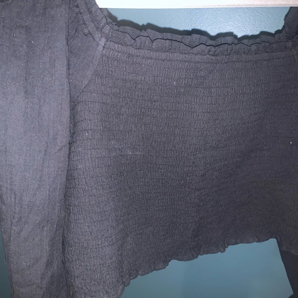 Top - Picture 2 of 2